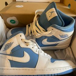 Air Jordan 1 MID SE
