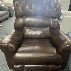 La-Z-BoyRandell Harvest Leather Power Wall Recliner with Headrest and Lumbar，$380
