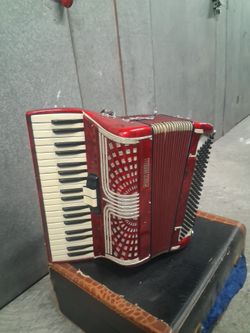 Se vende acordió en italiana