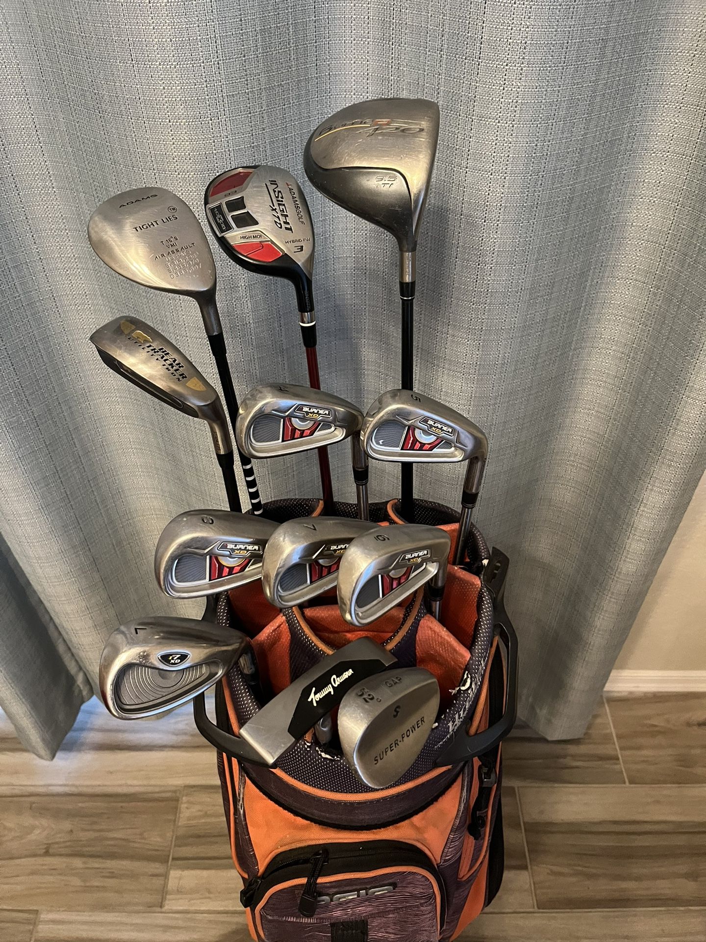 TaylorMade Golf Clubs Set