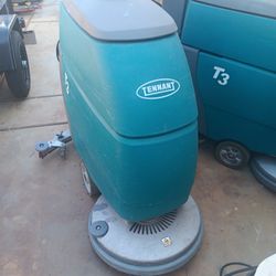 Tennant T3 FLOOR SCRUBBER 20"