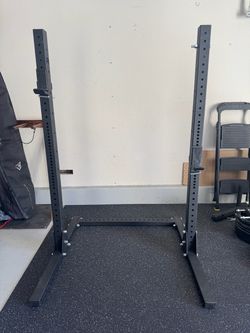 Rogue SML-1 Monster Lite Squad Stand 70” Like New
