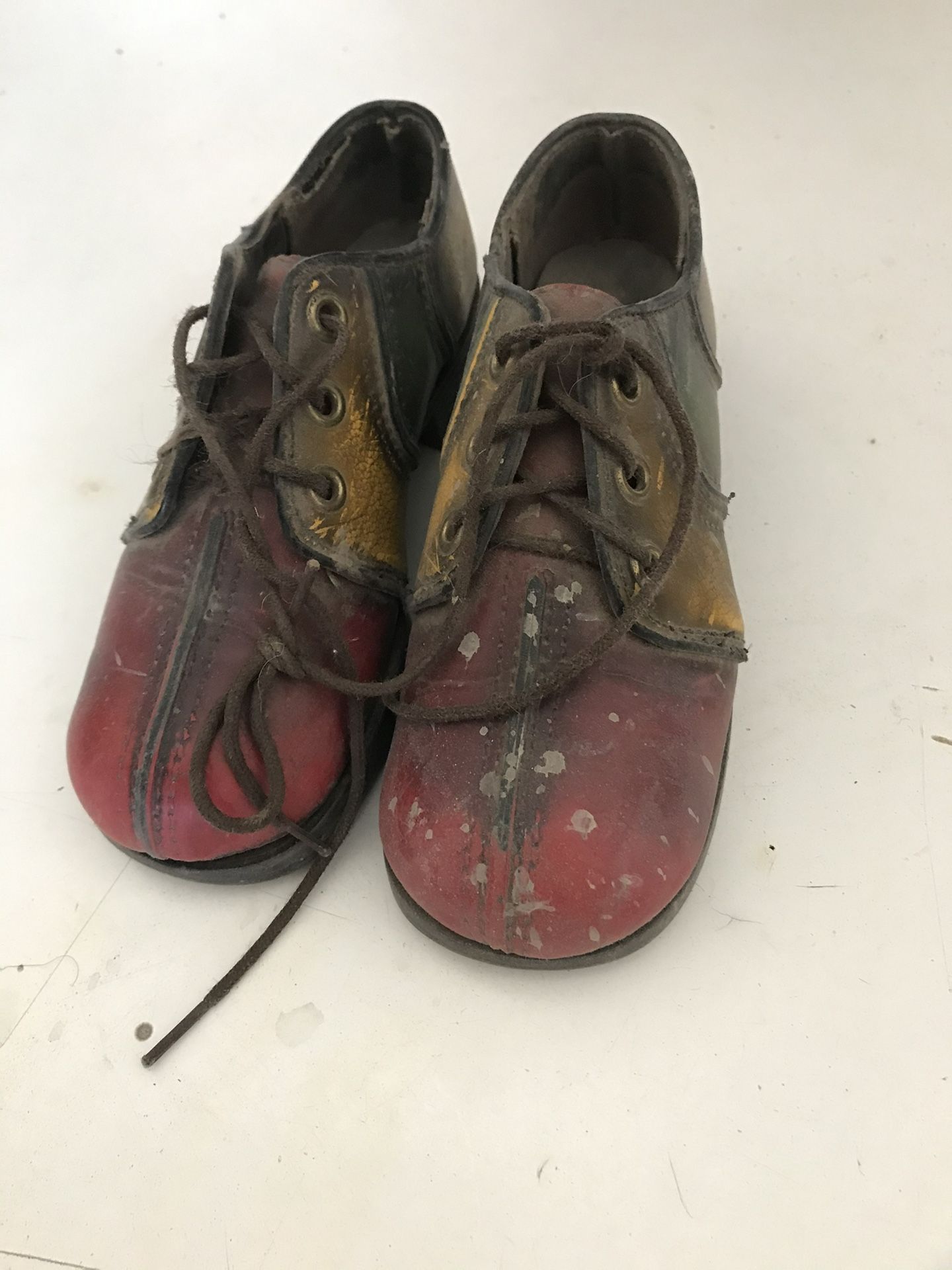 Antique child shoes
