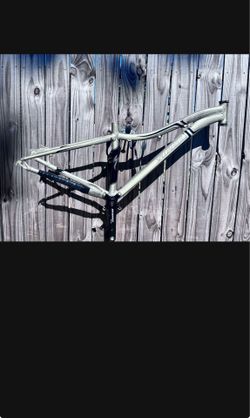 Specialized HardRock Sport 27.5 Frame, Aluminum Frame, For 27.5” Wheels.