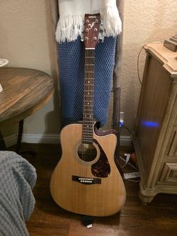 Yamaha Electric / Acoustic Gutair