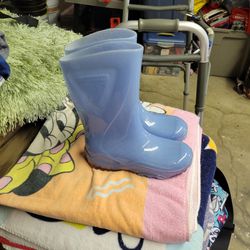 Kids Rain Boots Size 11.5
