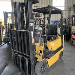 CATERPILLAR PROPANE FORKLIFT 