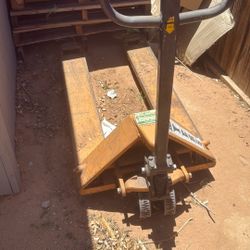 Forklift