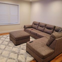 Section Couch With Ottoman 