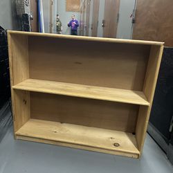 Short wood Bookshelf 