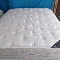 Queen Size Mattress (Colchón Queen Size)