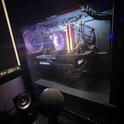 GAMING PC With 27” Monitor 