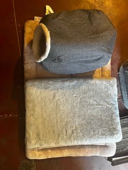 Cat/Dog Bed Bundle
