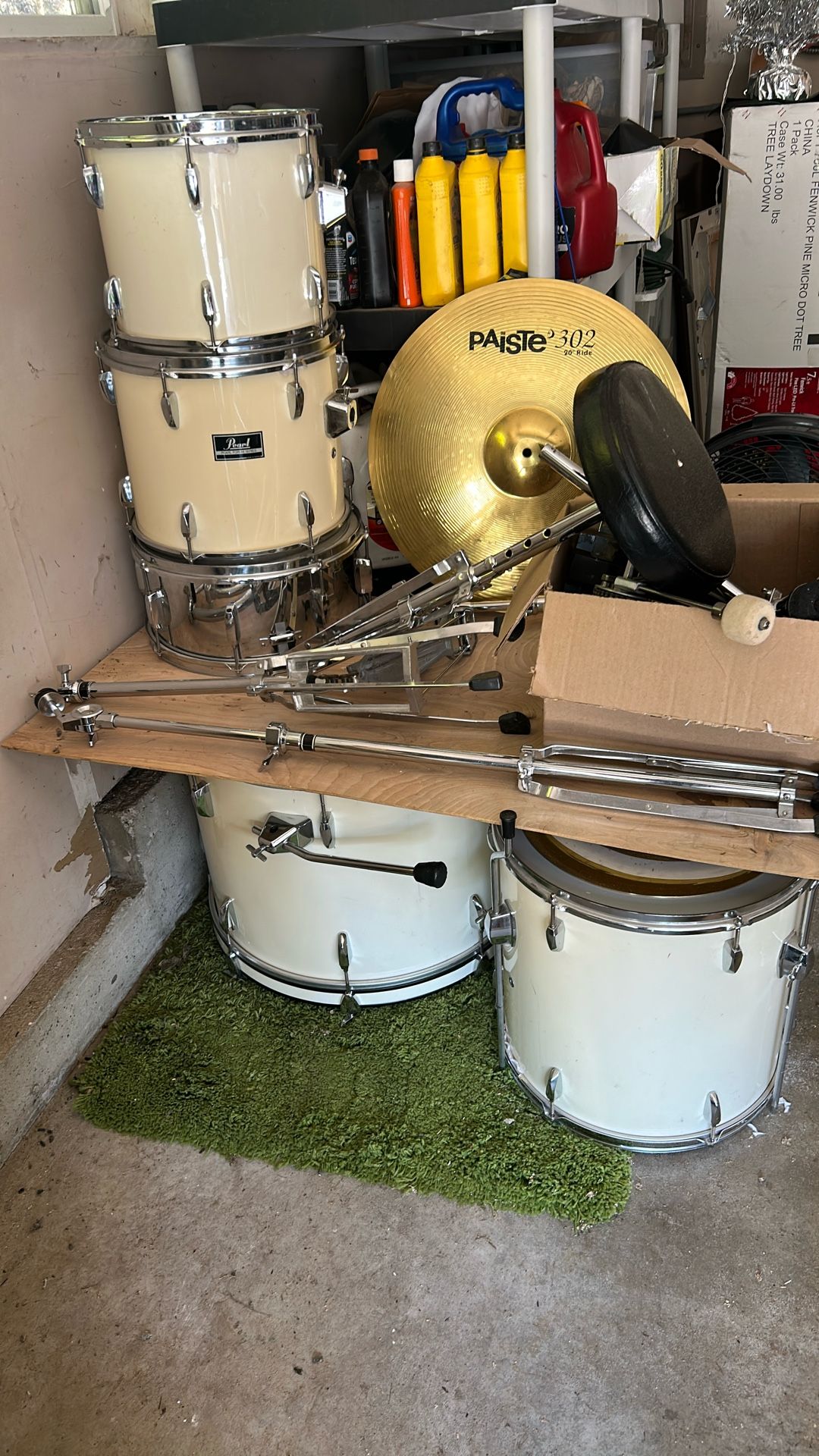 Pearl 5 Pc Drum Set $400