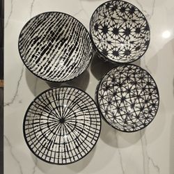 4 Piece Stoneware Bowl Set