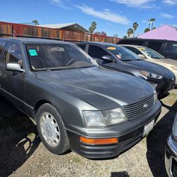 1996 Lexus LS 400