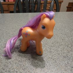 Sew-and-So from My Little Pony 