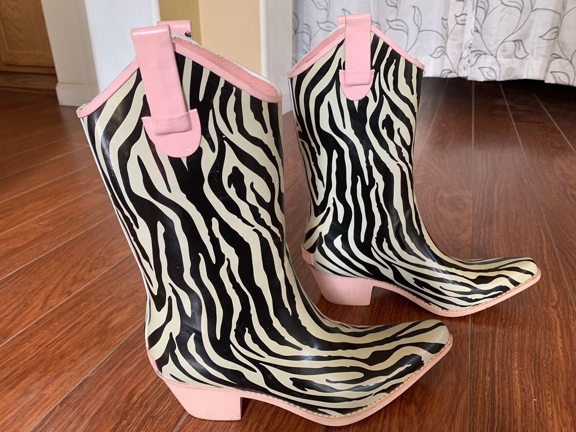 Sz 11 Zebra Cowboy Rubber Boots