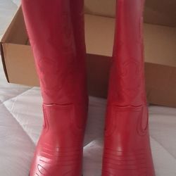 Red Boots 