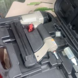 Finish Nail Gun 