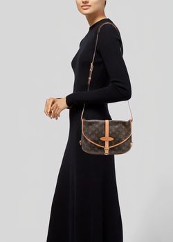 💯Authentic Louis Vuitton Saumur 30