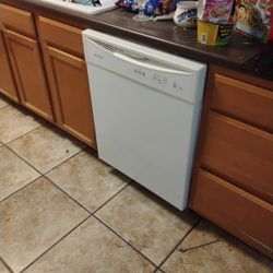 Frigidaire Dishwasher 