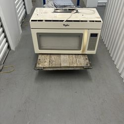 Above Stove Microwave 