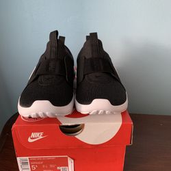 Womens Nike 5.5
