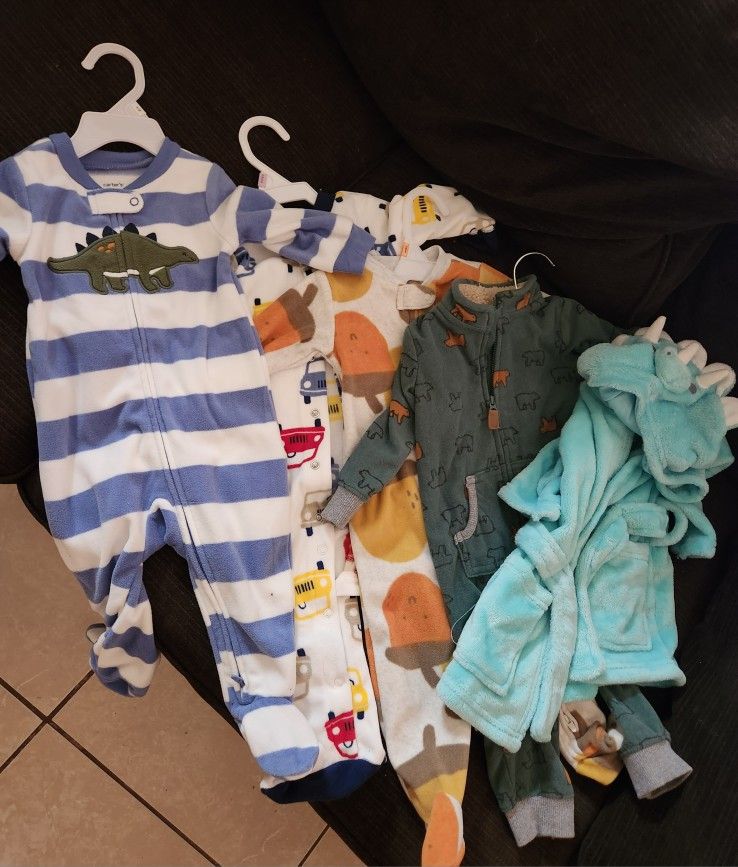 9month baby winter sleep n' play clothing 6 Items