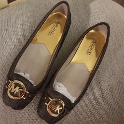 Michael Koors flats size 9.5M