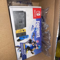 Nintendo Switch Fortnite Wildcat Bundle