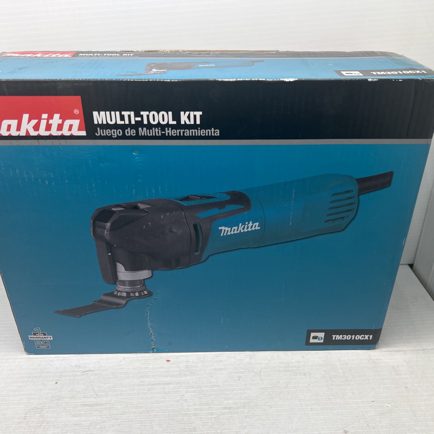 Makita Tm3010cx1 3amp Corded Variable Speed Oscillating Multi Tool Kit for  Sale in Bronx, NY OfferUp