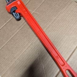 24" Pipe Wrench 