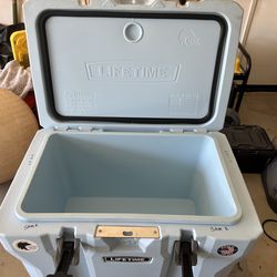 Lifetime 55qt ice chest