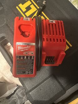 Milwaukee Charger M12 M18