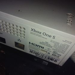Xbox One S (Good Condition)