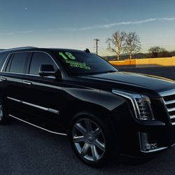2018 Cadillac Escalade Luxury 4WD W/ 117k Miles 