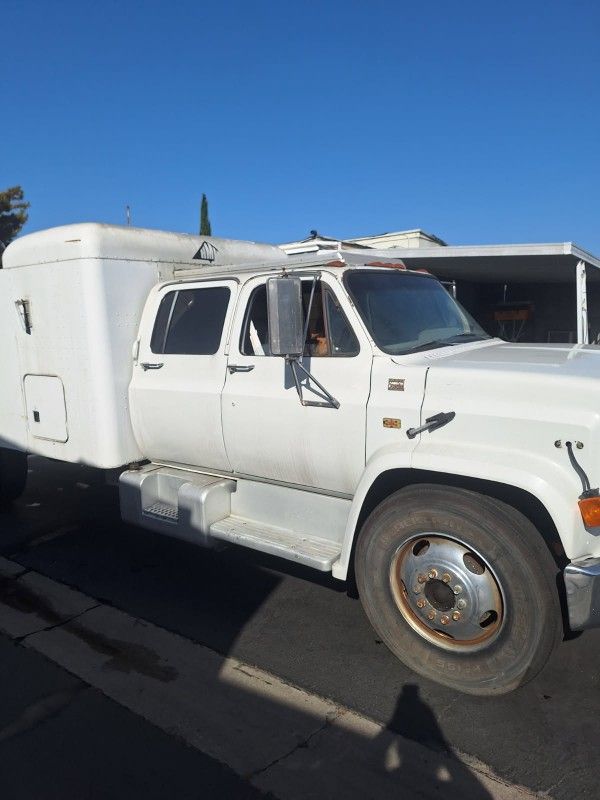 1982 GMC TRUCK Diesel Camper 3+3 Flat Bed