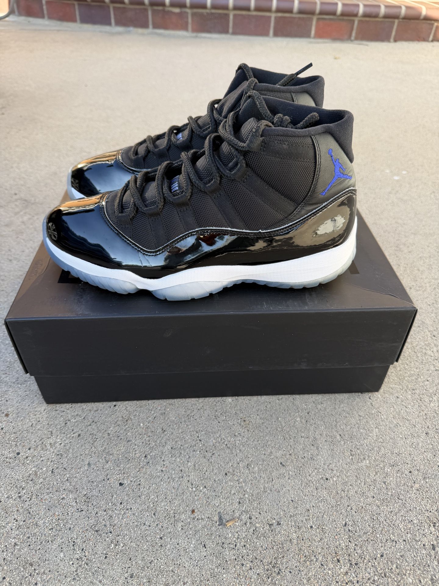 Air Jordan Retro 11 Space Jam Size 10