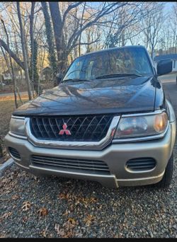 2001 Mitsubishi Montero