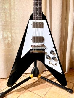 2011 Gibson Flying V Electric Guitar - Ebony Black - With Original Hardshell Case