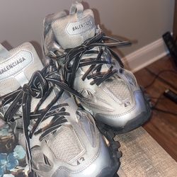 Size 43 
