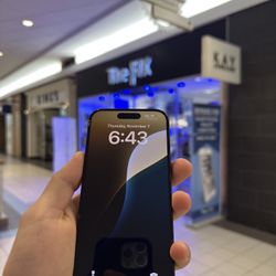 iPhone 15 Pro (Unlocked - Blue Titanium)