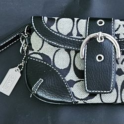 New Real Coach  Wristlets From Coach Store Have Receipts