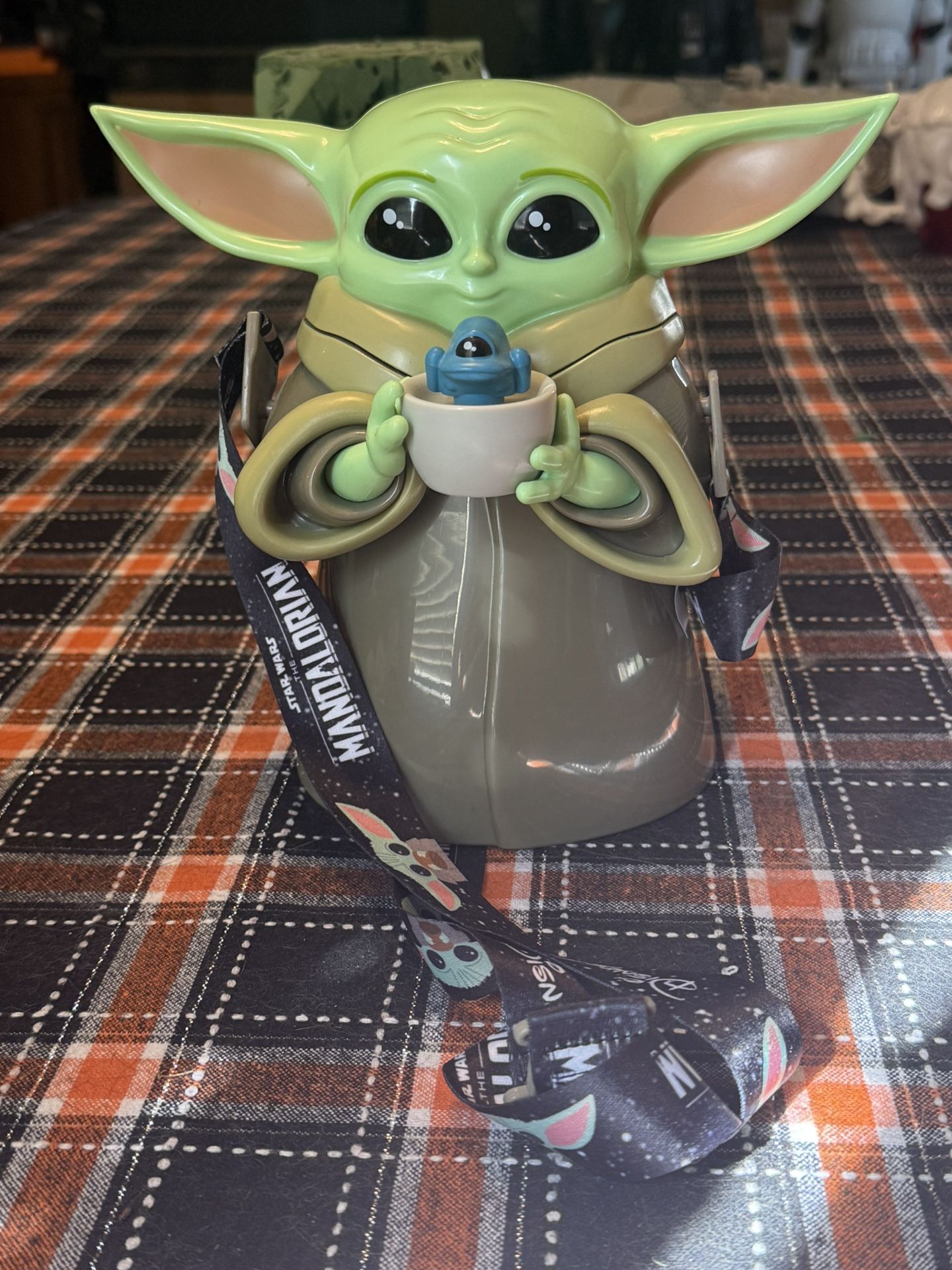 Mandalorian’s Grogu (baby Yoda) Disneyland Sipper