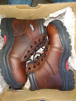 Skechers safety shoes size 8