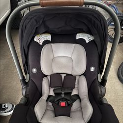 Nuna Infant Car seat 