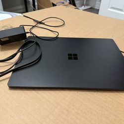 Surface Laptop 3 13.5 - 17 / 16GB RAM / 256GB SSD / Touchscreen