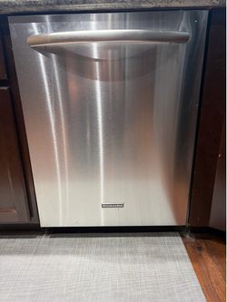 Kitchen aid dishwasher