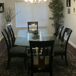 Dining Table- Contemporary Style- Seats 6